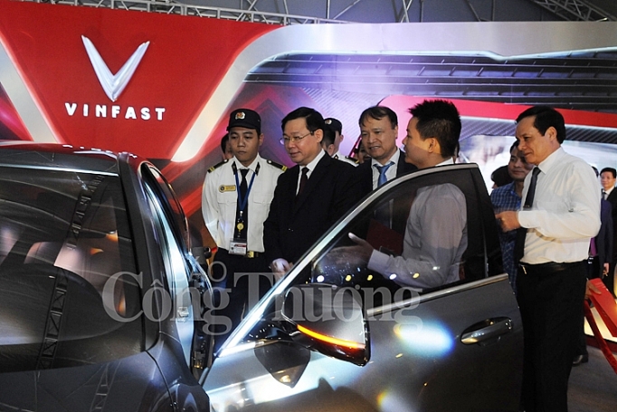 “Thành tích của ngành Công Thương hưởng ứng Cuộc vận động góp phần hoàn thành xuất sắc các chỉ tiêu kinh tế” thanh tich cua nganh cong thuong huong ung cuoc van dong gop phan hoan thanh xuat sac cac chi tieu kinh te