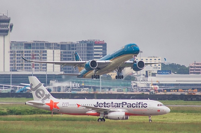 “Hỏa tốc” dỡ bỏ hoàn toàn giãn cách vận tải, khôi phục hàng không, xe khách hoa toc do bo hoan toan gian cach van tai khoi phuc hang khong xe khach