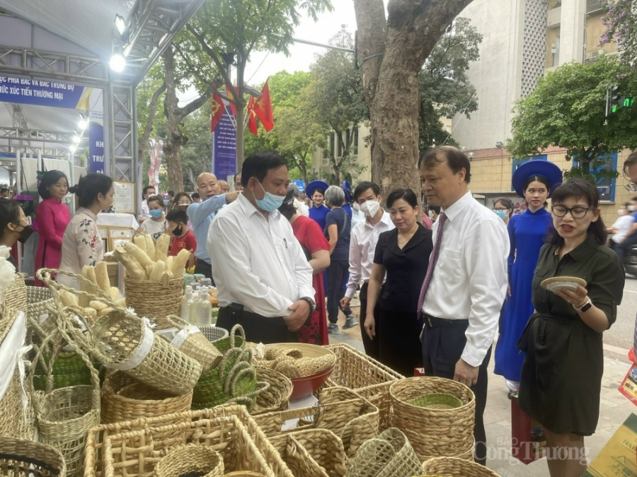 Kết nối giao thương doanh nghiệp Bắc và Bắc Trung bộ với doanh nghiệp xuất khẩu và tổ chức xúc tiến thương mại Kết nối giao thương doanh nghiệp Bắc và Bắc Trung bộ với doanh nghiệp xuất khẩu và tổ chức xúc tiến thương mại