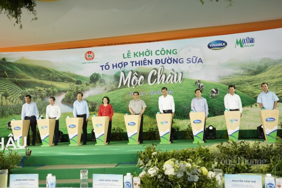 Thủ tướng Phạm Minh Chính đi kiểm tra, khảo sát một số công trình, dự án lớn tại Tây Bắc Thủ tướng Phạm Minh Chính đi kiểm tra, khảo sát một số công trình, dự án lớn tại Tây Bắc