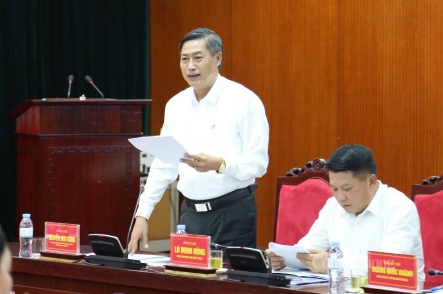 Thủ tướng Chính phủ Phạm Minh Chính làm việc với Thường vụ Tỉnh uỷ Sơn La: Nghiên cứu nâng công suất thuỷ điện Sơn La và phát triển điện tái tạo Thủ tướng Chính phủ Phạm Minh Chính làm việc với Thường vụ Tỉnh uỷ Sơn La: Nghiên cứu nâng công suất thuỷ điện Sơn La và phát triển điện tái tạo