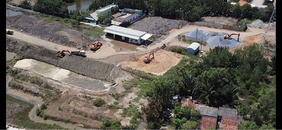 Bắt tạm giam nhóm "cát tặc" quy mô lớn chuyên hoạt động trên biển Cần Giờ Bắt tạm giam nhóm "cát tặc" quy mô lớn chuyên hoạt động trên biển Cần Giờ