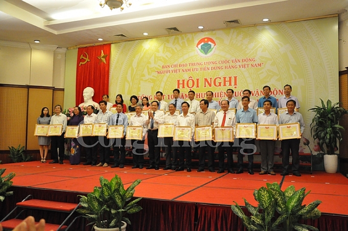 “Cuộc vận động cần phải tiếp tục được triển khai mạnh mẽ, sáng tạo và thiết thực hơn nữa” cuoc van dong can phai tiep tuc duoc trien khai manh me sang tao va thiet thuc hon nua