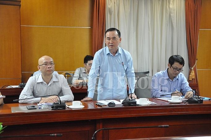 phai ban tien khong ban lui khong dieu chinh chi tieu xuat nhap khau