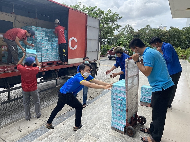 0535-khyn-tryyng-chuyyn-syn-phym-yyn-trung-tam-cach-ly-y-ya-nyng