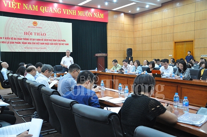 Tiếp tục nghiêm túc tiếp thu các ý kiến để hoàn thiện Dự thảo Thông tư Made in Vietnam tiep tuc nghiem tuc tiep thu cac y kien de hoan thien du thao thong tu made in vietnam