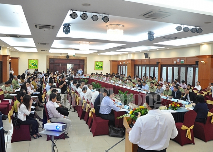 ti m gia i pha p loa i tru ha ng gian ha ng gia ra kho i thi truo ng