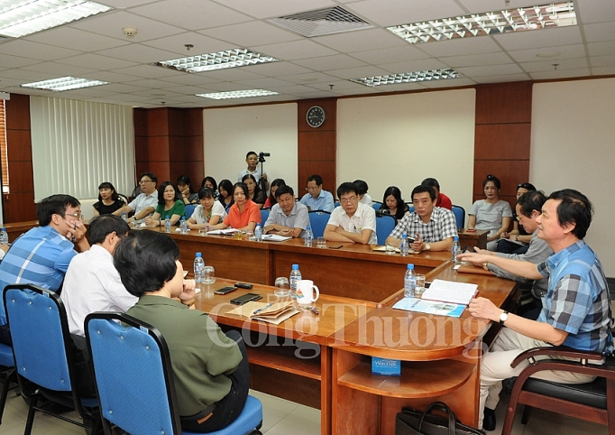 Đảng ủy báo Công Thương: Sinh hoạt chuyên đề về vai trò của Đảng trong chỉ đạo hội nhập kinh tế quốc tế dang uy bao cong thuong sinh hoat chuyen de ve vai tro cua dang trong chi dao hoi nhap kinh te quoc te