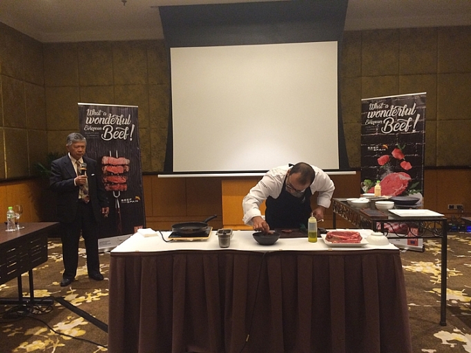 lan dau tien gioi thieu thit bo tay ban nha tai viet nam