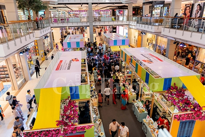 Hàng Việt Nam: "Đem chuông đi đánh xứ người" - Kỳ 1: Quả ngọt từ những Tuần hàng Việt Nam tại nước ngoài hang viet nam dem chuong di danh xu nguoi ky 1 qua ngot tu nhung tuan hang viet nam tai nuoc ngoai