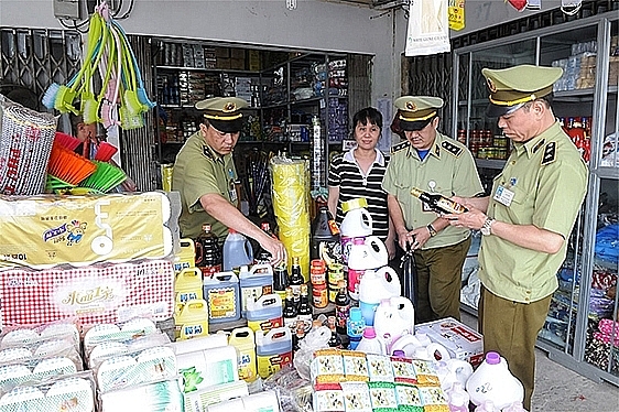 10 nam cuoc van dong nguoi viet nam uu tien dung hang viet nam nhan len niem tu hao hang viet ky 5 tiep lua cho hang viet