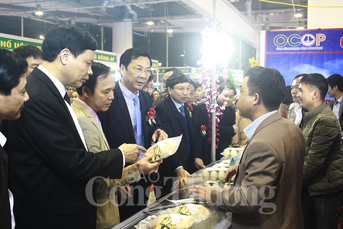 khai mac hoi cho ocop quang ninh xuan 2019