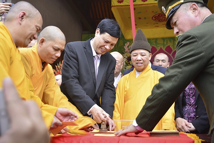 bien nguoi ve tray hoi xuan yen tu 2019