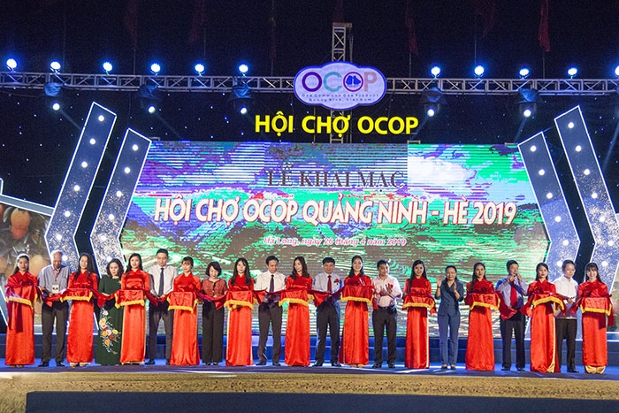 Quảng Ninh khai mạc Hội chợ OCOP Quảng Ninh – Hè 2019 quang ninh khai mac hoi cho ocop quang ninh he 2019