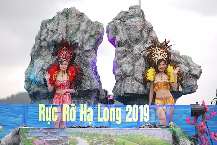 soi dong le hoi carnaval ha long 2019