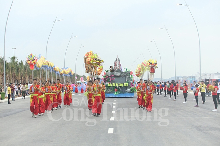 soi dong le hoi carnaval ha long 2019