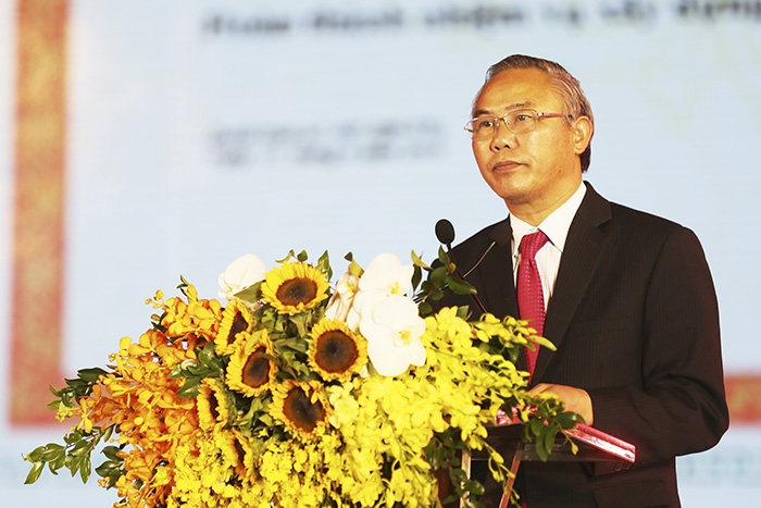 tp cam pha hoan thanh nhiem vu xay dung nong thon moi