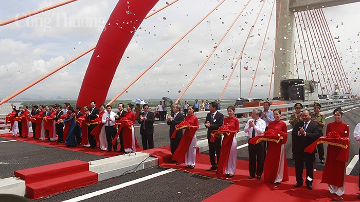 Chính thức thông xe tuyến cao tốc Hạ Long – Hải Phòng và cầu Bạch Đằng quang ninh chinh thuc thong xe tuyen cao toc ha long hai phong va cau bach dang