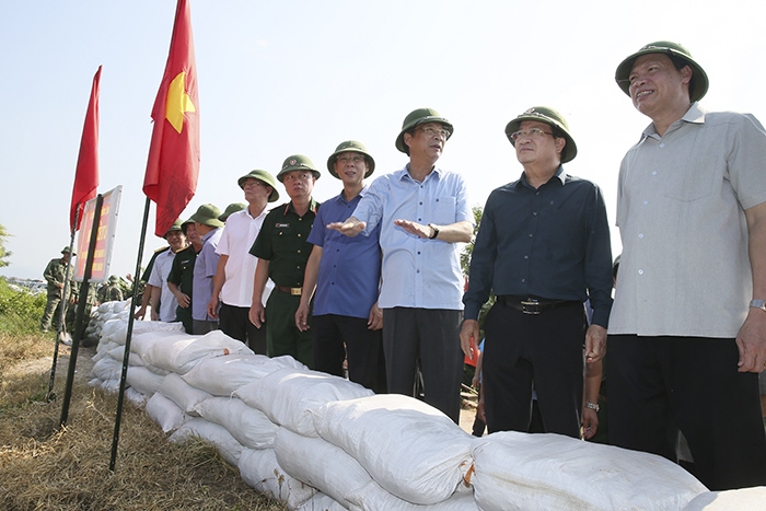 “Không được chủ quan trước bão số 6” khong duoc chu quan truoc bao so 6