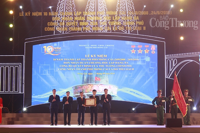 Thành phố Móng Cái được công nhận là đô thị loại II thanh pho mong cai duoc cong nhan la do thi loai ii