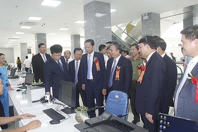 Quảng Ninh: Khánh thành trụ sở Trung tâm Hành chính công mới quang ninh khanh thanh tru so trung tam hanh chinh cong