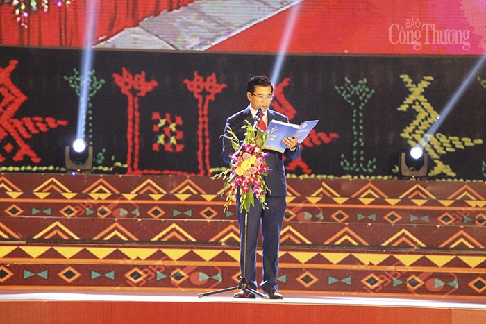 ket noi sac mau cac dan toc vung dong bac