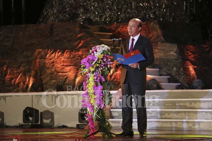 ky niem 50 nam ngay bac ho gap mat doan dai bieu cncb nganh than