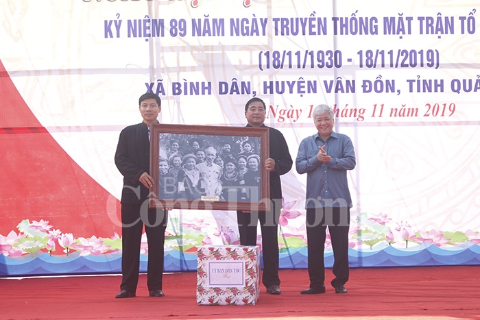 quang ninh soi noi ngay hoi dai doan ket toan dan toc tai huyen van don