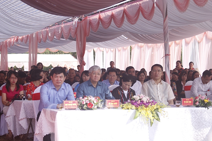 Quảng Ninh: Sôi nổi Ngày hội Đại đoàn kết toàn dân tộc tại huyện Vân Đồn quang ninh soi noi ngay hoi dai doan ket toan dan toc tai huyen van don