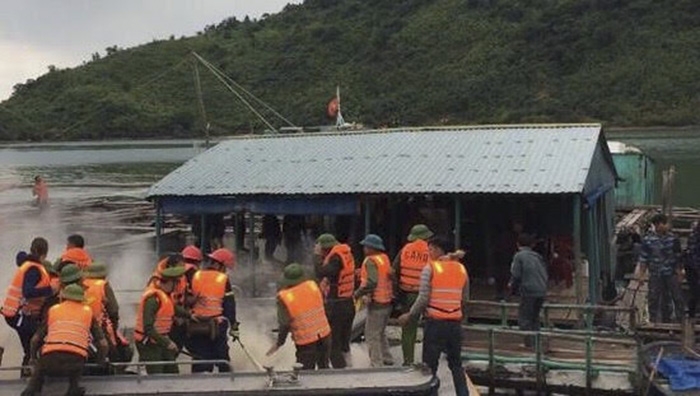 Quảng Ninh: Tạm giữ hình sự đối tượng ném bom xăng vào người thi hành công vụ quang ninh tam giu hinh su doi tuong nem bom xang vao nguoi thi hanh cong vu tai van don