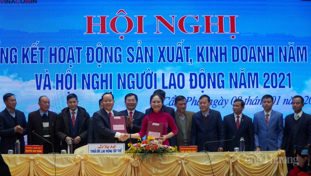 Cũng tại Hội nghị đã diễn ra lễ ký kết thỏa ước lao động tập thể