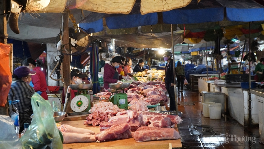 Ngành Công Thương Quảng Ninh đã tổ chức ký cam kết với các cơ sở sản xuất lương thực, thực phẩm đảm bảo không tăng giá bán trái quy định Ngành Công Thương Quảng Ninh đã tổ chức ký cam kết với các cơ sở sản xuất lương thực, thực phẩm đảm bảo không tăng giá bán trái quy định