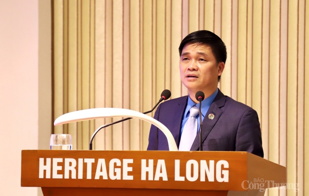 Ông Ngọ Duy Hiểu, Phó Chủ tịch Tổng LĐLĐ Việt Nam đánh giá cao kết quả mà Công đoàn TKV đã đạt được trong năm 2021 Ông Ngọ Duy Hiểu, Phó Chủ tịch Tổng LĐLĐ Việt Nam đánh giá cao kết quả mà Công đoàn TKV đã đạt được trong năm 2021