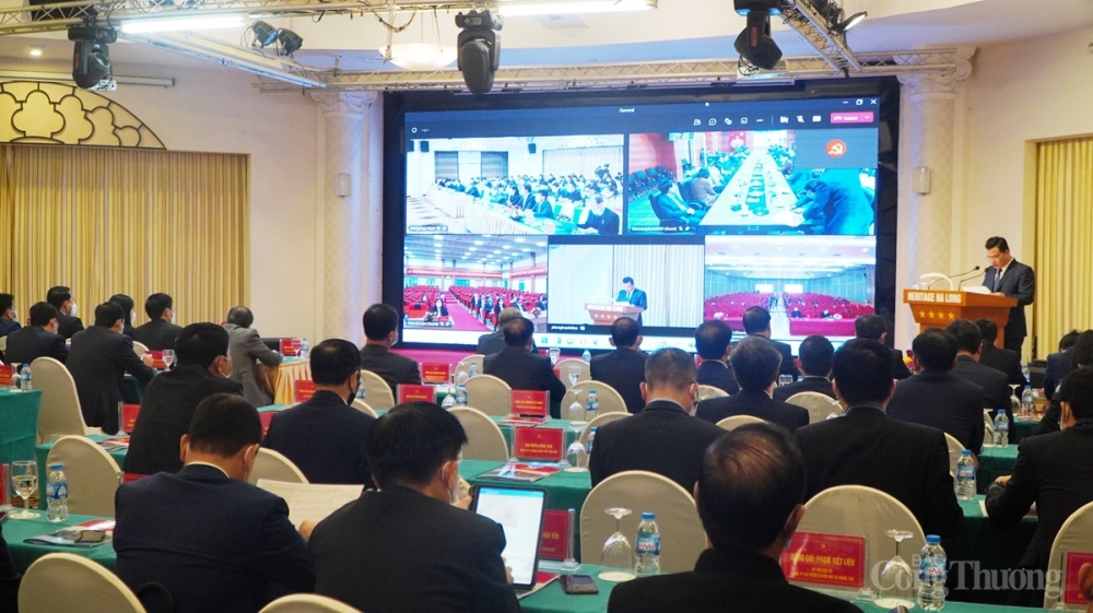 Tại hội nghị, trên cơ sở đánh giá những kết quả đạt được, cũng như chỉ ra những tồn tại, hạn chế trong thực hiện nhiệm vụ năm 2021, Đảng ủy Than Quảng Ninh đã quán triệt, triển khai các nội dung nhiệm vụ của năm 2022. Tại hội nghị, trên cơ sở đánh giá những kết quả đạt được, cũng như chỉ ra những tồn tại, hạn chế trong thực hiện nhiệm vụ năm 2021, Đảng ủy Than Quảng Ninh đã quán triệt, triển khai các nội dung nhiệm vụ của năm 2022.