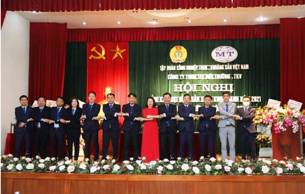 Công ty TNHH MTV Môi trường – TKV quyết tâm phấn đấu hoàn thành kế hoạch trong năm 2022 Công ty TNHH MTV Môi trường – TKV quyết tâm phấn đấu hoàn thành kế hoạch trong năm 2022