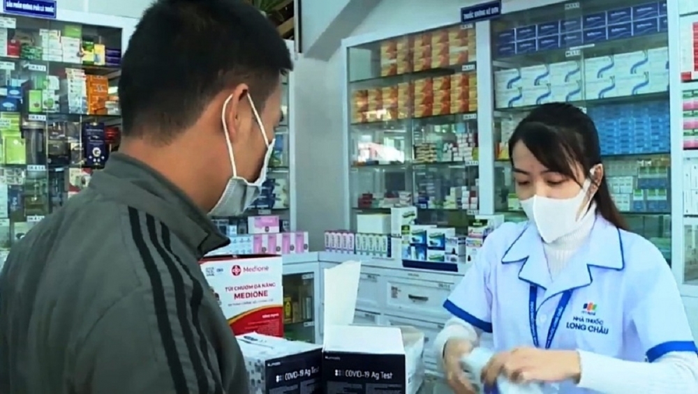 Người dân cần cảnh giác không mua các sản phẩm kít test nhanh không rõ nguồn gốc xuất xứ Người dân cần cảnh giác không mua các sản phẩm kít test nhanh không rõ nguồn gốc xuất xứ