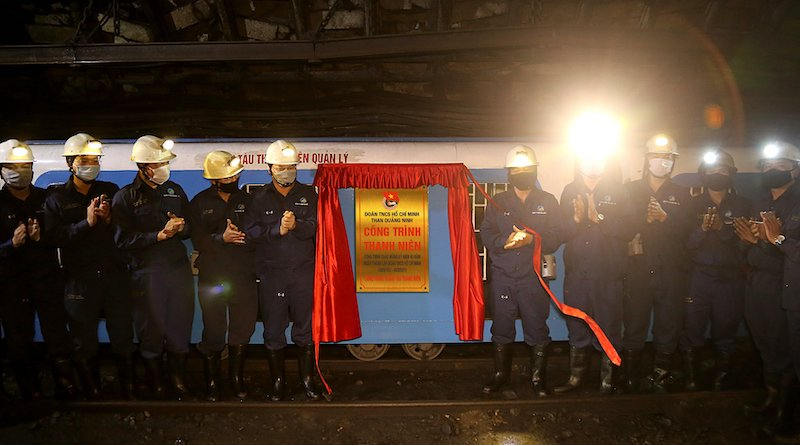 Công trình được gắn biển nhân dịp kỷ niệm 90 năm ngày thành lập Đoàn thanh niên Cộng sản Hồ Chí Minh, đã tạo không khí thi đua sổi nổi trong ĐVTN người lao động