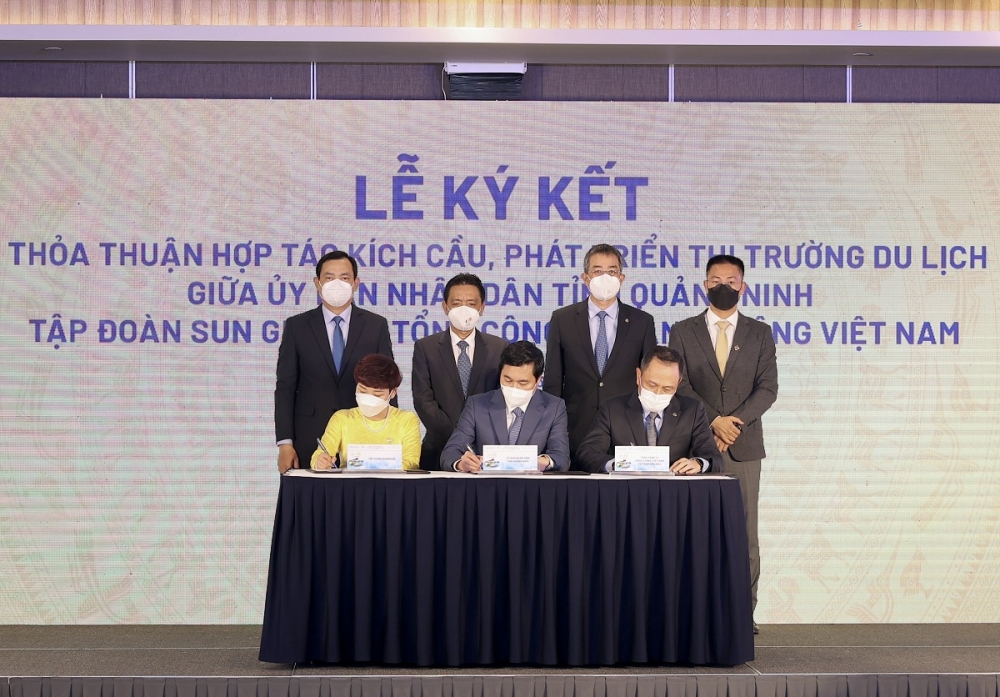 UBND tỉnh Quảng Ninh, Vietnam Airlines và Sun Group thống nhất chương trình hợp tác kích cầu du lịch UBND tỉnh Quảng Ninh, Vietnam Airlines và Sun Group thống nhất chương trình hợp tác kích cầu du lịch