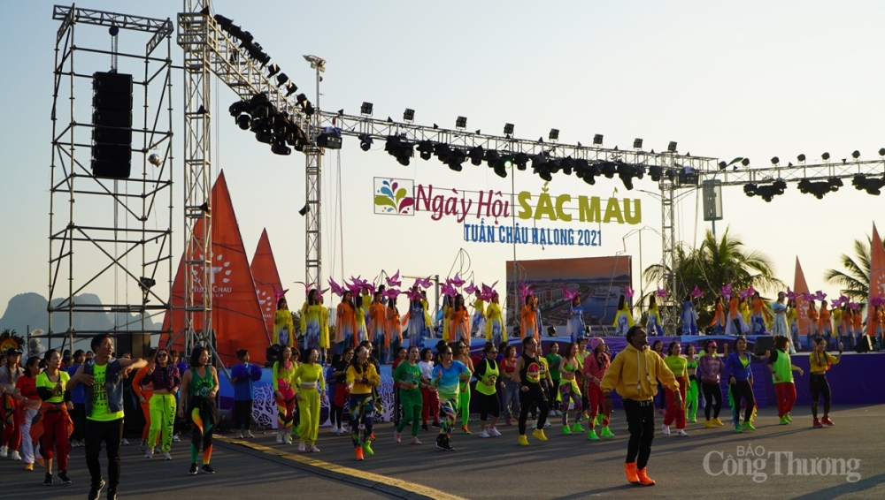 Nhiều hoạt động du lịch hấp dẫn sẽ diễn ra tại Quảng Ninh trong dịp lễ 30/4 và 1/5 Nhiều hoạt động du lịch hấp dẫn sẽ diễn ra tại Quảng Ninh trong dịp lễ 30/4 và 1/5