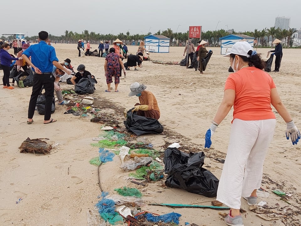 Rác thải nếu không được thu gom,xử lý kịp thời sẽ gây ảnh hưởng nghiêm trọng đến môi trường