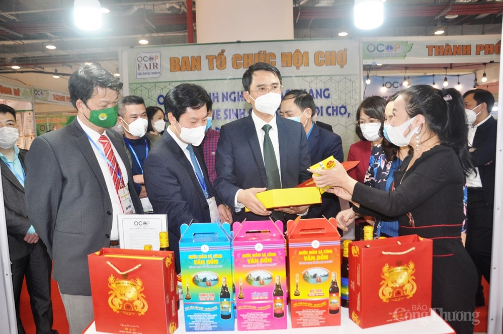 Nhiều hội chợ, tuần giới thiệu sản phẩm, giúp đẩy mạnh việc tiêu thụ sản phẩm được tỉnh Quảng Ninh tổ chức Nhiều hội chợ, tuần giới thiệu sản phẩm, giúp đẩy mạnh việc tiêu thụ sản phẩm được tỉnh Quảng Ninh tổ chức