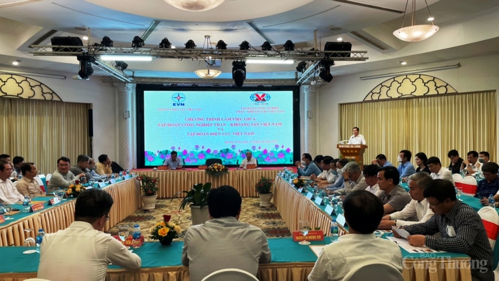 EVN và TKV họp bàn thống nhất phương án đảm bảo cung cấp than cho sản xuất điện năm 2022 EVN và TKV họp bàn thống nhất phương án đảm bảo cung cấp than cho sản xuất điện năm 2022