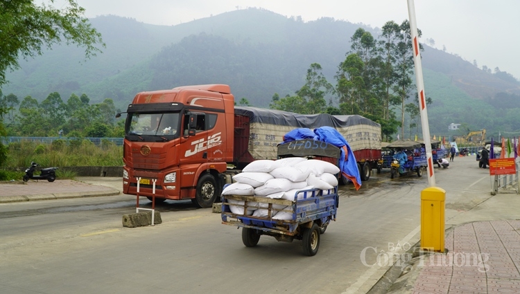 quang ninh day nhanh cac giai phap go kho cho doanh nghiep bi anh huong boi dich covid 19