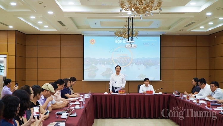 quang ninh chao he bang chuong trinh nghe thuat