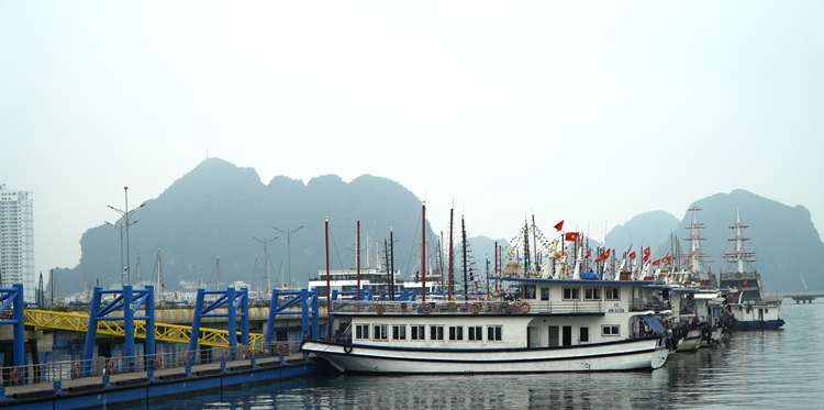 quang ninh mien giam phi tham quan du lich tu ngay 145