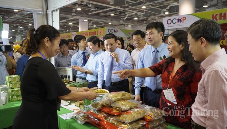 hoi cho ocop quang ninh he 2020 san pham da dang va dam bao chat luong