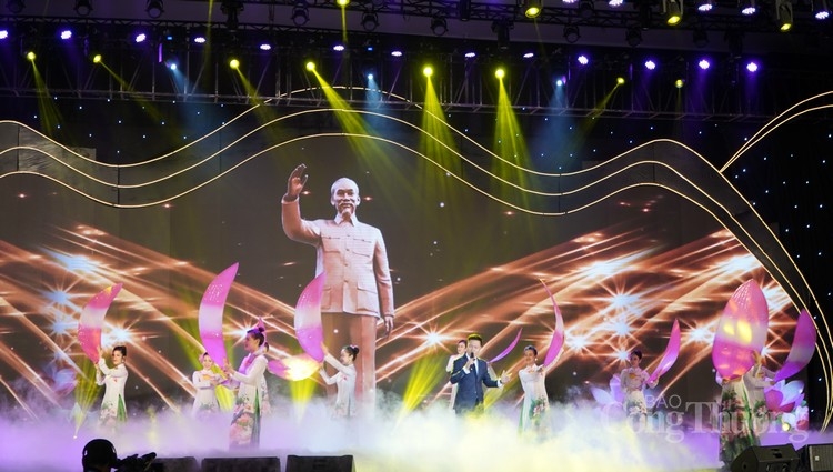 chao he ha long quang ninh 2020 day soi dong va hap dan