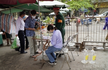 Quảng Ninh tạm dừng nhiều hoạt động kinh doanh để chống dịch