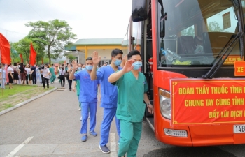 200 y bác sĩ của Quảng Ninh đi hỗ trợ Bắc Giang chống dịch