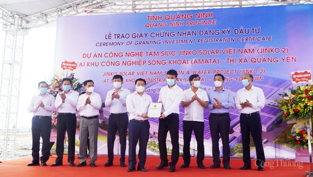 Công ty Jinko Solar nhận giấy chứng nhận đầu tư của Tỉnh Quảng Ninh Công ty Jinko Solar nhận giấy chứng nhận đầu tư của Tỉnh Quảng Ninh